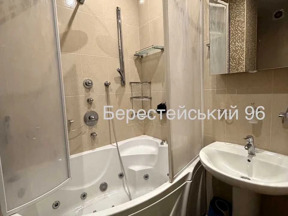 Квартира. Київ, Берестейський просп.