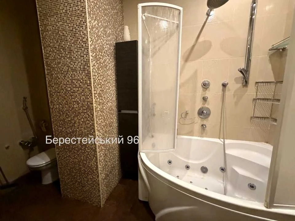 Квартира. Київ, Берестейський просп.