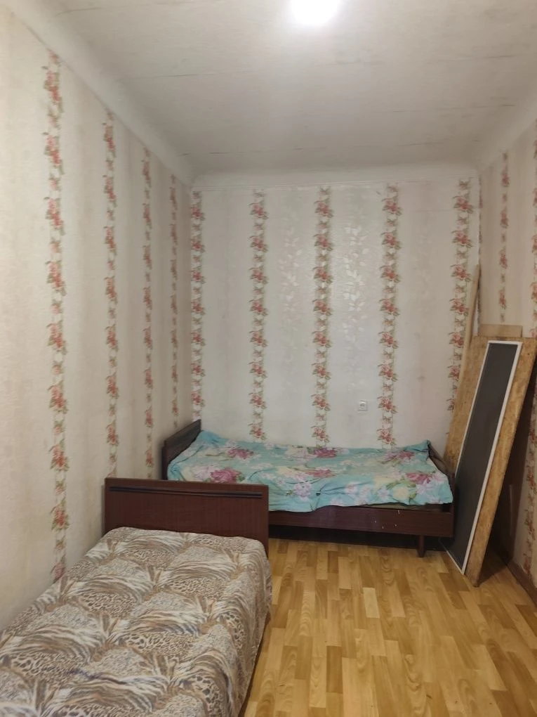 Продається 2-кімнатна квартира неподалік від Центру!