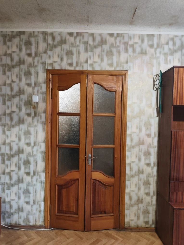 Продається 2-кімнатна квартира неподалік від Центру!