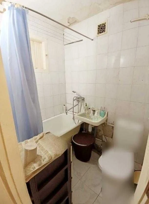 For Sale: 1-room apartment New Houses, m. Armeyskaya, 10 minutes