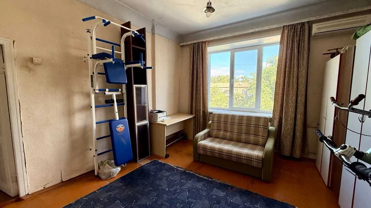 For Sale: 3-Bedroom Apartment on Fortress Street
