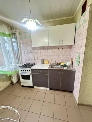 Sale of 1.5 room apartment, 38 sq.m. on Lobanovsky Street, Dniprovs