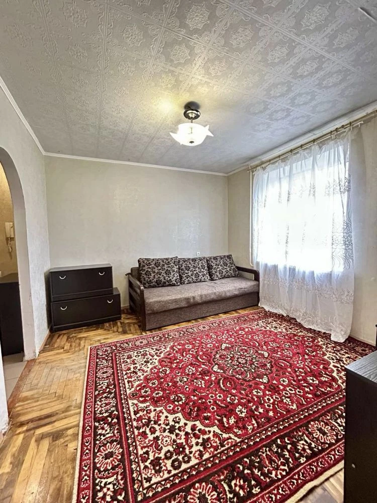 Sale of 1.5 room apartment, 38 sq.m. on Lobanovsky Street, Dniprovs