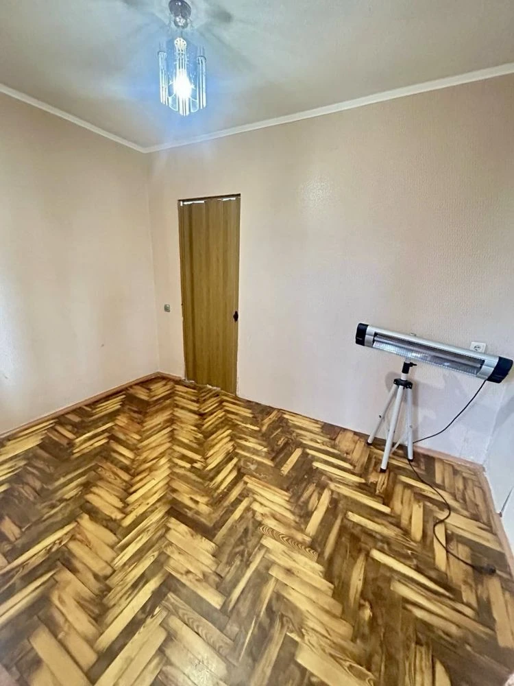 Sale of 1.5 room apartment, 38 sq.m. on Lobanovsky Street, Dniprovs