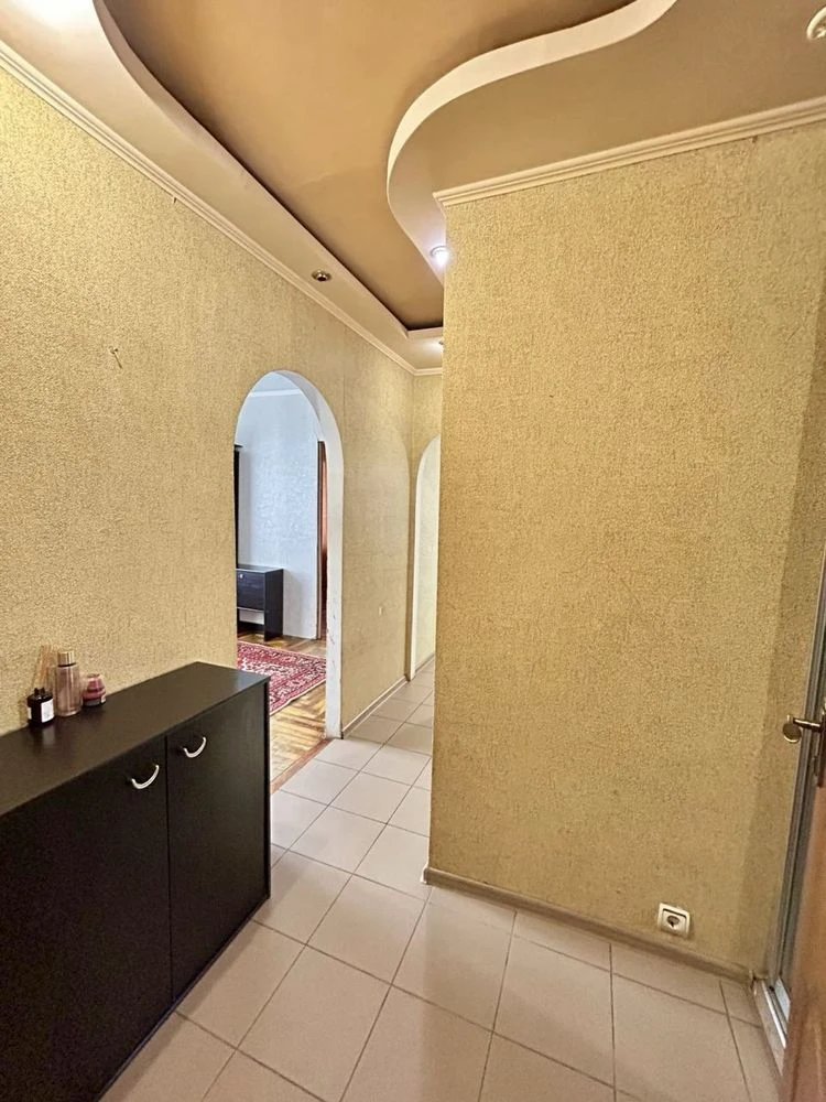 Sale of 1.5 room apartment, 38 sq.m. on Lobanovsky Street, Dniprovs