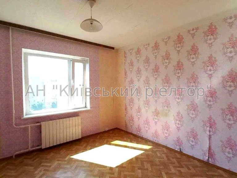 Apartment. Kyiv, Heroes of the Dnieper Street