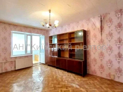 Apartment. Kyiv, Heroes of the Dnieper Street