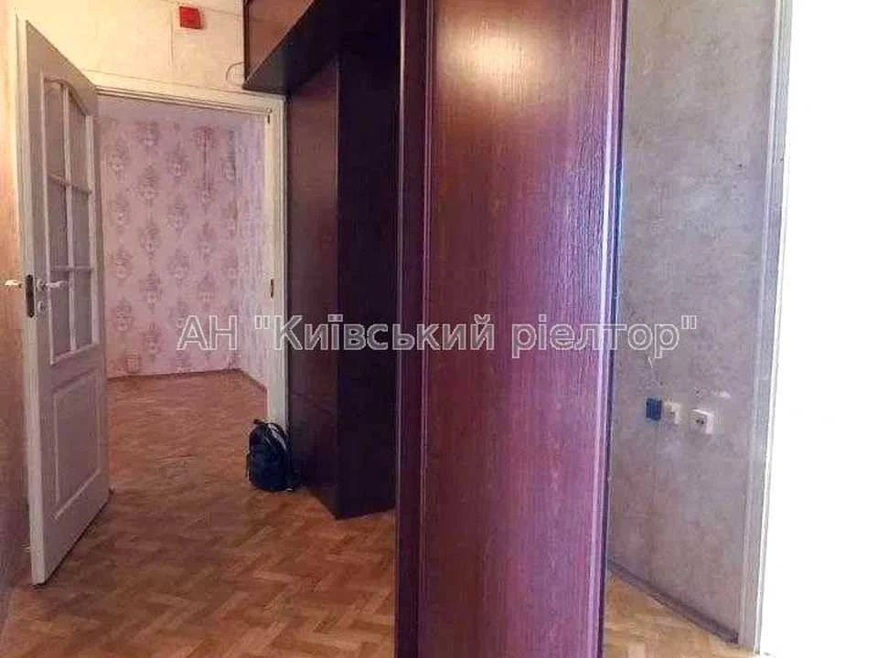 Apartment. Kyiv, Heroes of the Dnieper Street