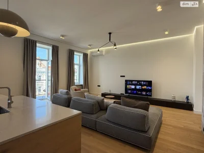 Long-Term Rental Apartment, Holosiiv