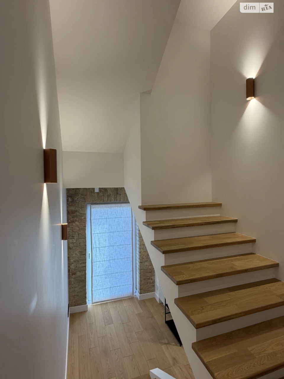 Long-Term Rental Apartment, Holosiiv