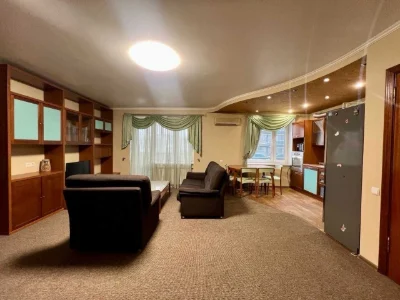 3-кімнатна квартира, Мечникова 18, Печерськ, метро Кловська,