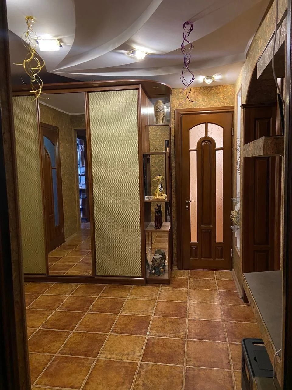 Rent 3-room apartment. Machine-Building 21-A, Shulyavka. + basement