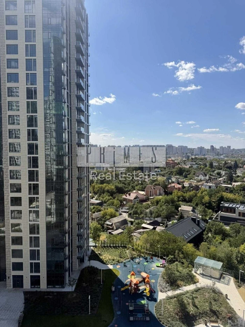 Продаж БЕЗ КОМІСІЇ 4х кімнатної кварири 170м2, без ремонту,