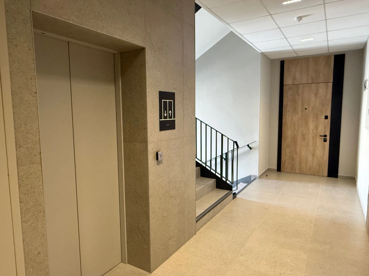 Sale of 3-room apartment in Respublika residential complex, 10 Kistiakivskyi Rodyna Street, without furniture
