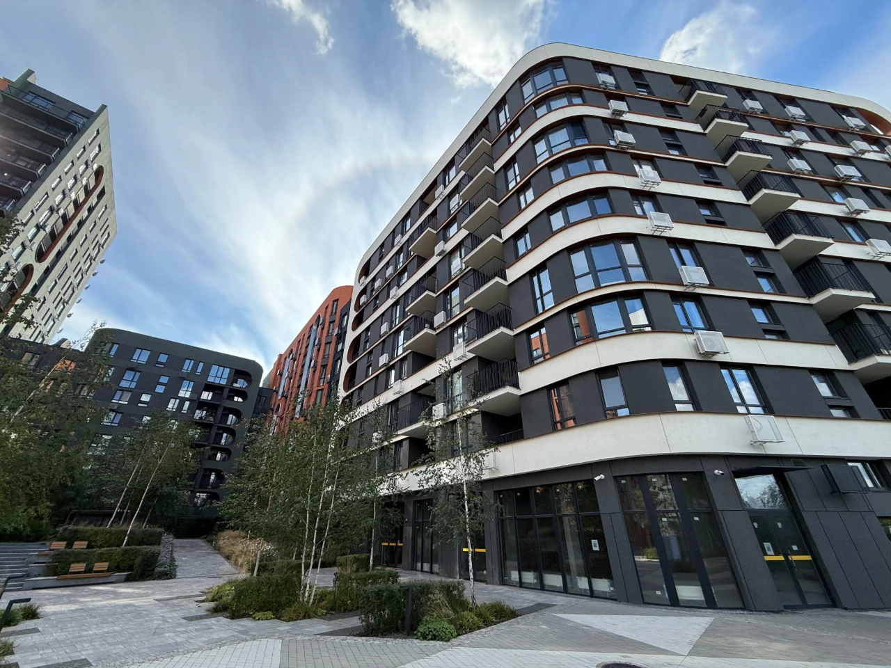 Sale of 3-room apartment in Respublika residential complex, 10 Kistiakivskyi Rodyna Street, without furniture