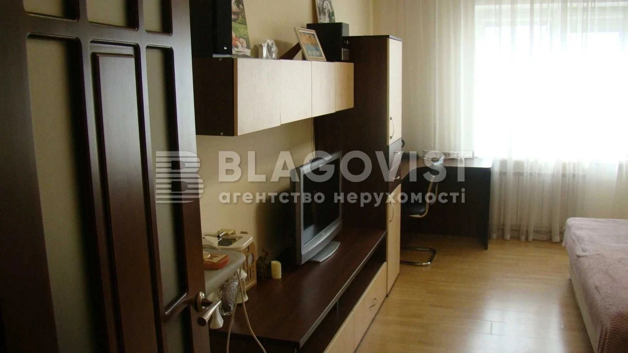 Продам 1кімнатну квартиру вул. Федора Ернста 6 Соломянській
