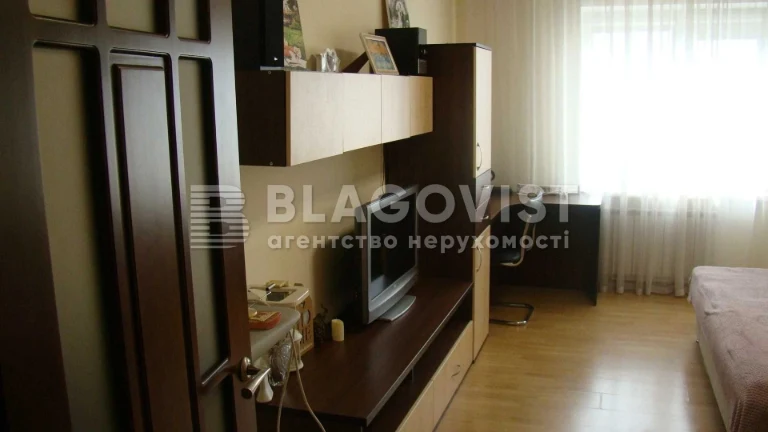 Продам 1кімнатну квартиру вул. Федора Ернста 6 Соломянській