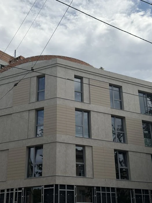 Ексклюзивна 3 кім квартира з терасою ,ближній центр ,Замарст