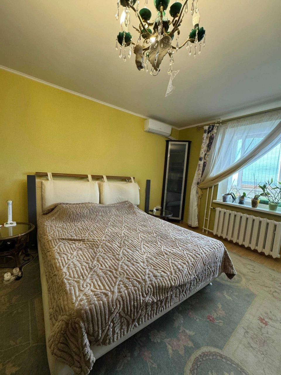 Sale of a 2-bedroom apartment on Darnytska Boulevard, 12