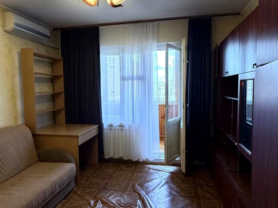 Квартира. Киев, улица Александра Кошица