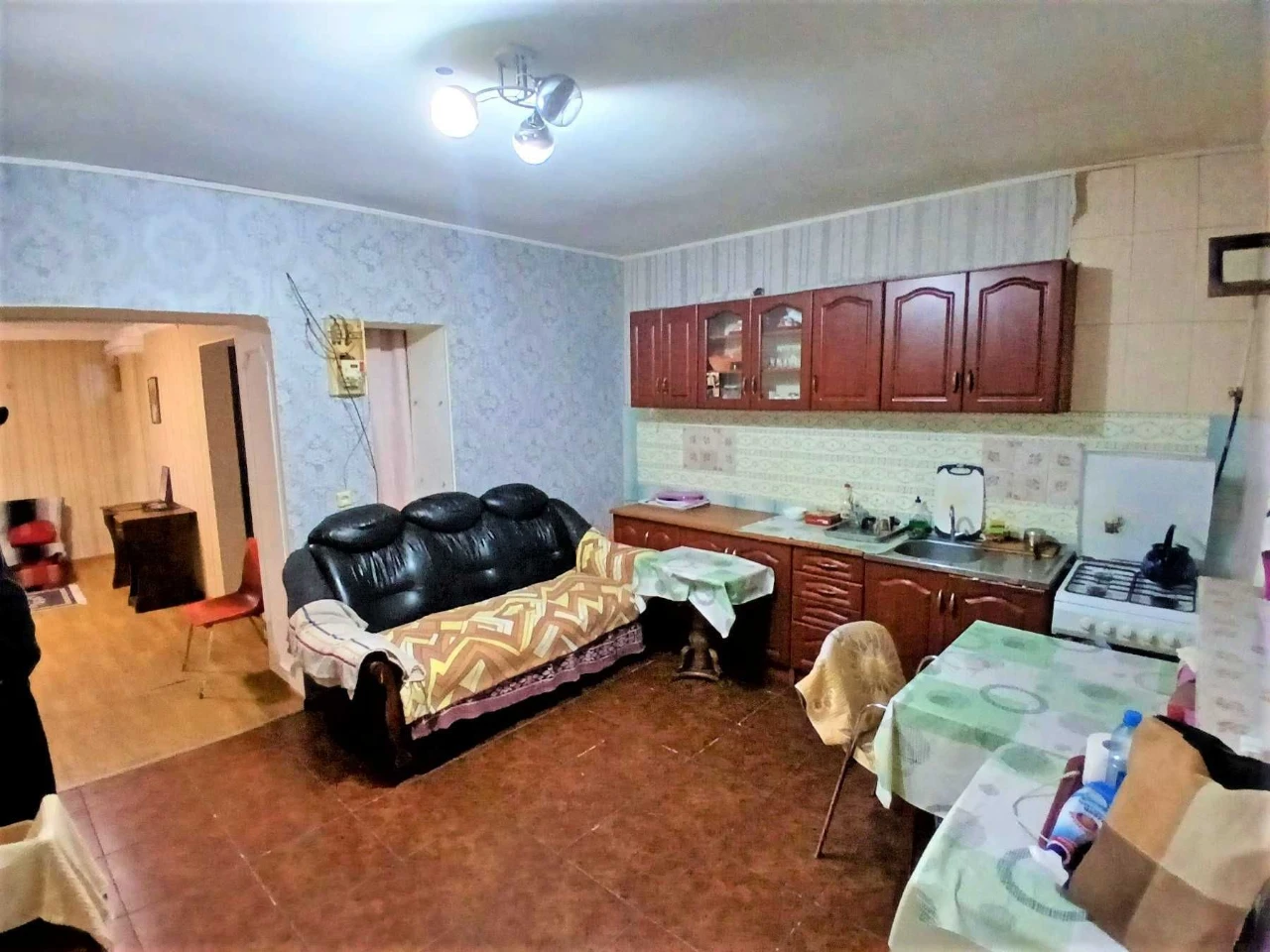 Продам двухкомнатную квартиру на Молдаванке ул. Средняя