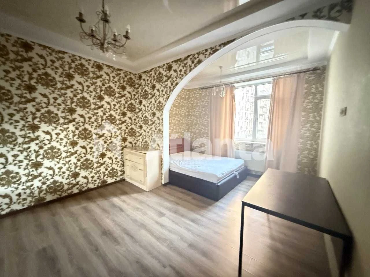 Двухкомнатная квартира в жилом комплексе на Таирова.