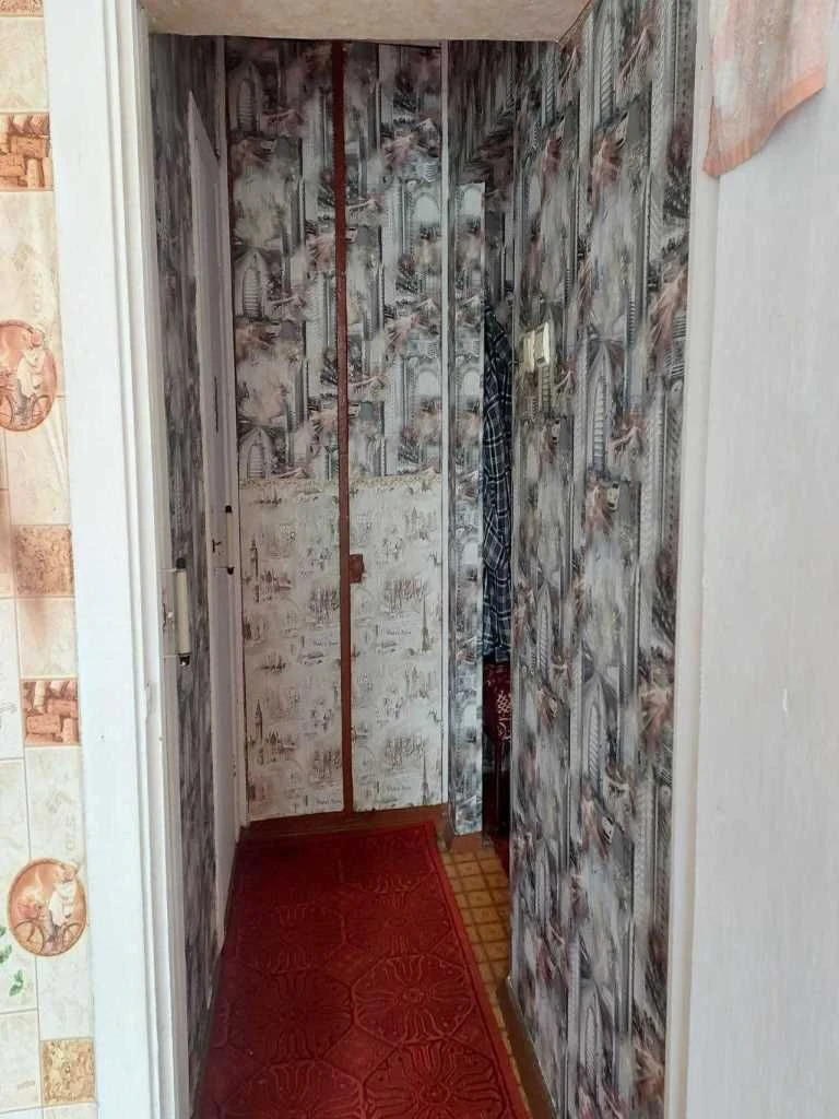 Двухкомнатная квартира в Садах-1, улучшенной планировки, по кольцу