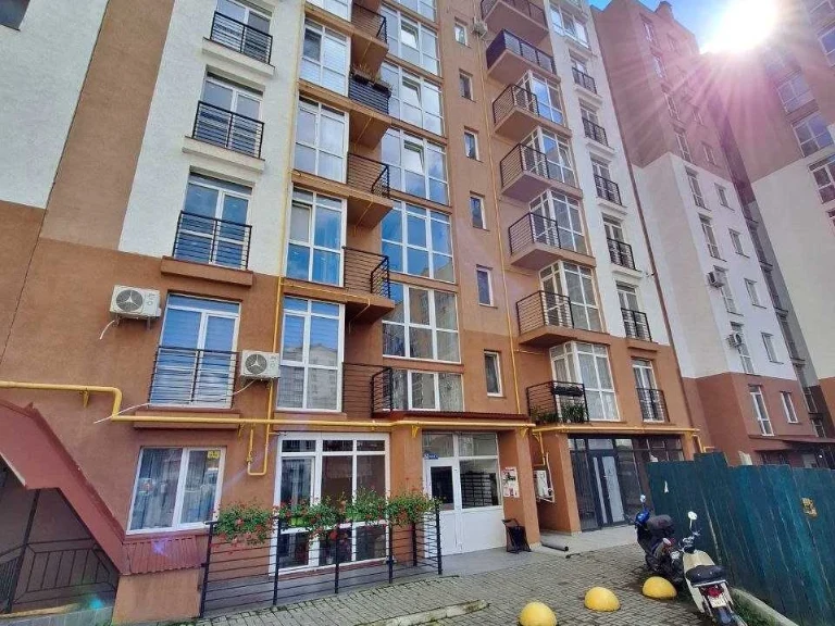 Apartment. Chernivtsi, Ruska st.