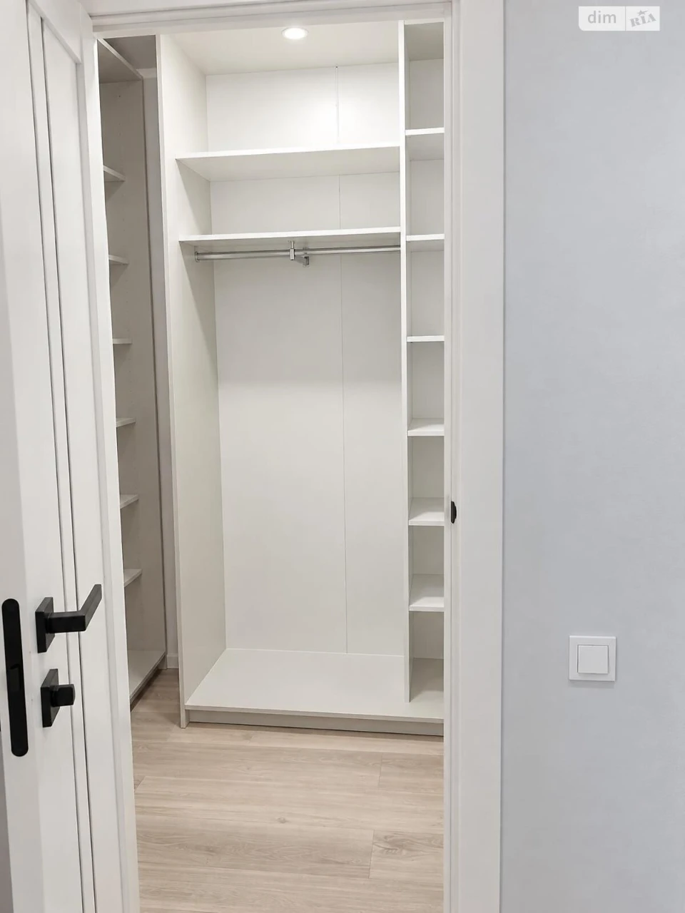 Long-Term Rental Apartment near the Train Station