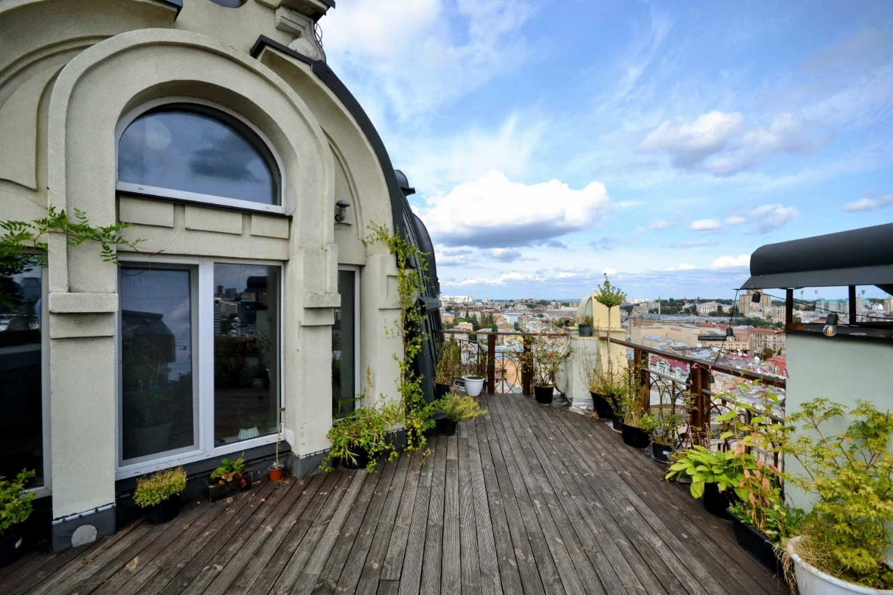 Unique Apartment in the Heart of Kyiv - Taras Shevchenko Street, 11