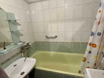 Apartment. Kyiv, Avtozavodska Street.
