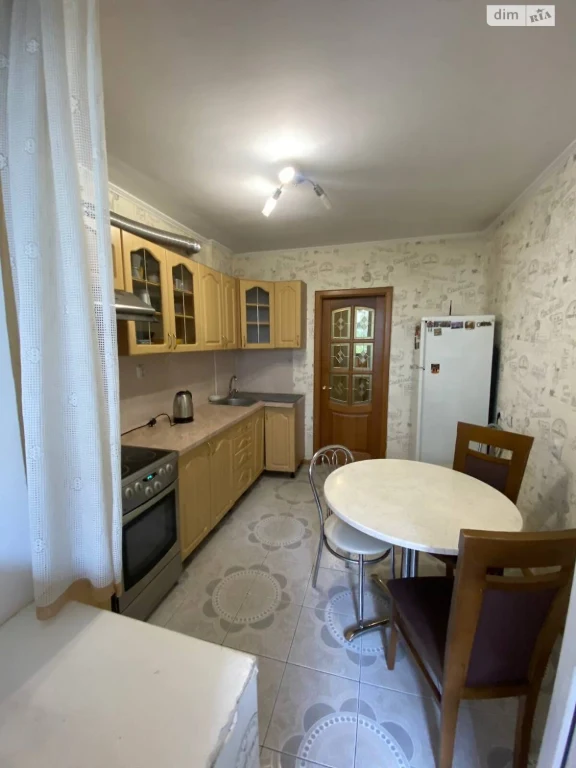 Long-Term Rental Apartment, Pociaky