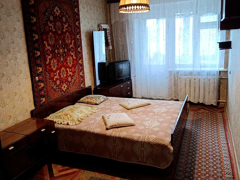 Apartment. Kyiv, Berezaysky Prospect.