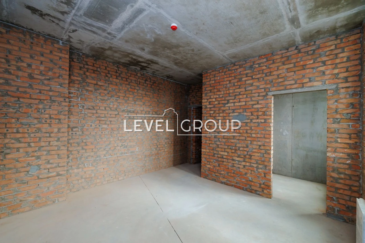 Unique 1-bedroom apartment in the business-class complex 'Crystal Park'