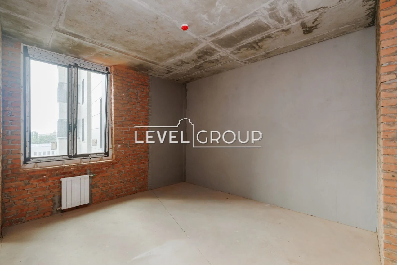 Unique 1-bedroom apartment in the business-class complex 'Crystal Park'