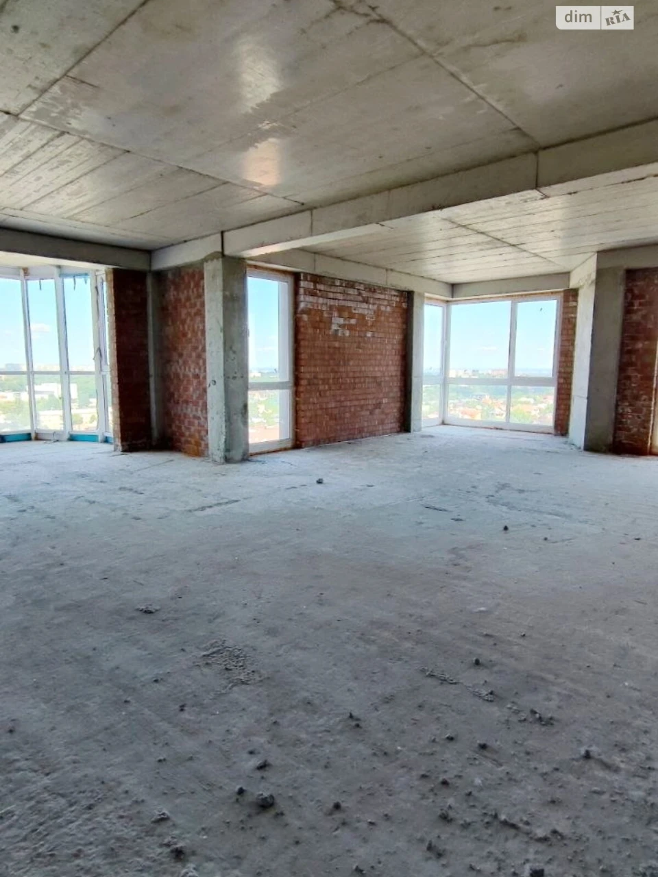 Apartment for Sale: Sobornyi