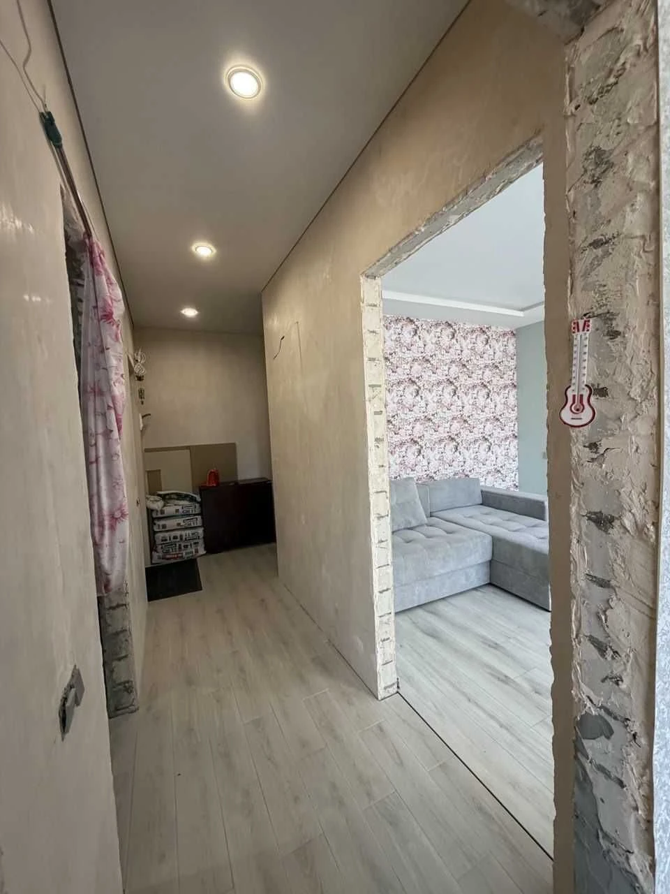 For Sale: 1-Bedroom Apartment in "Raduzhny-2" Residence, New Buildings District