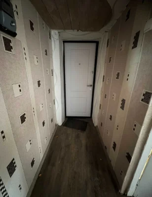 For Sale: 3-bedroom apartment. Metro 23rd of August. Gas. Certificate