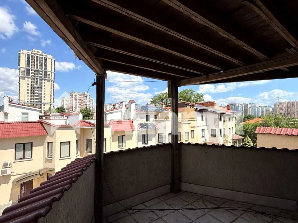 House. Odesa, Pedaohohna вул.