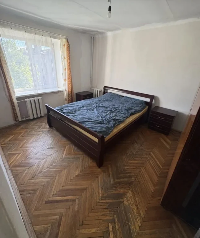 Продается 3-комнатная квартира