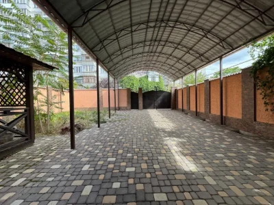Дом в ЦЕНТРЕ. улица Глибы Бабича (8 марта)