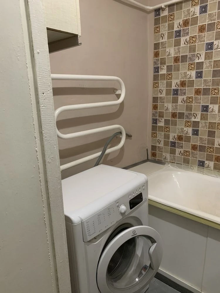 Продам 1 кім квартиру Новомиколаївка