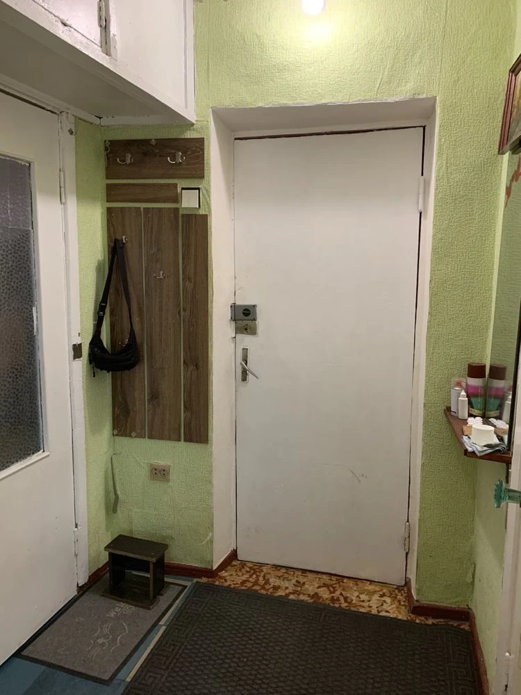 Продам 1 кім квартиру Новомиколаївка