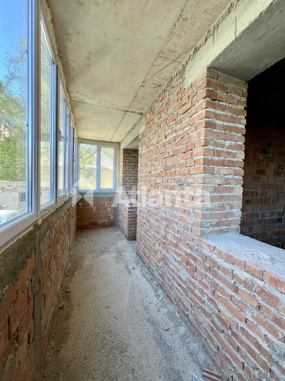 3 rooms, 1st floor in the Depot shopping center area
