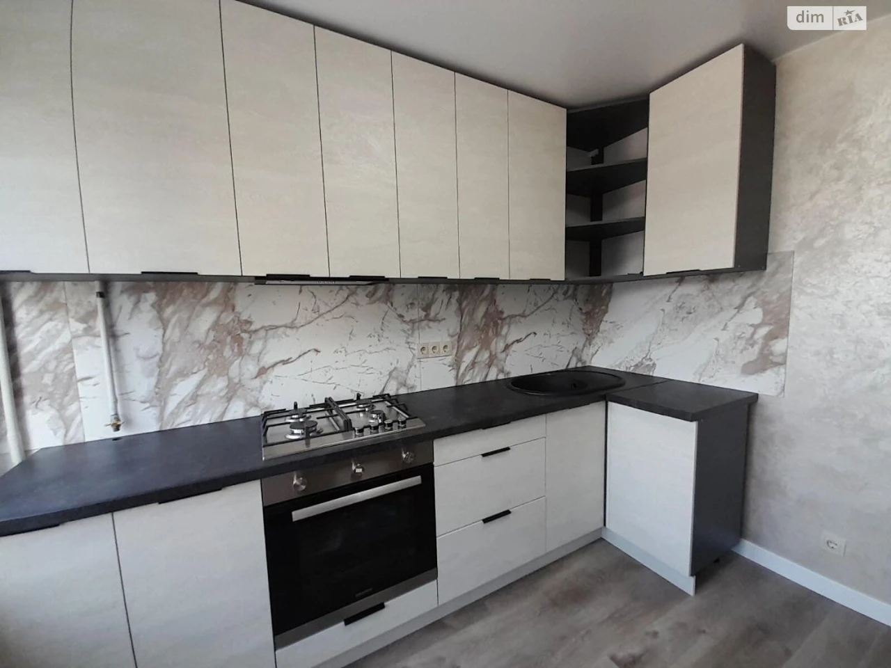 Long-Term Rental Apartment on Naukova Street