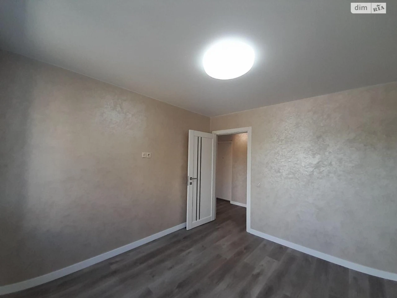 Long-Term Rental Apartment on Naukova Street