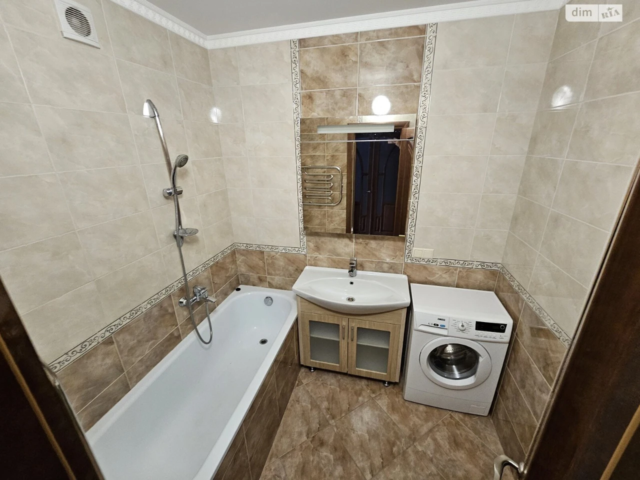 Long-Term Rental Apartment, Darnitsky District