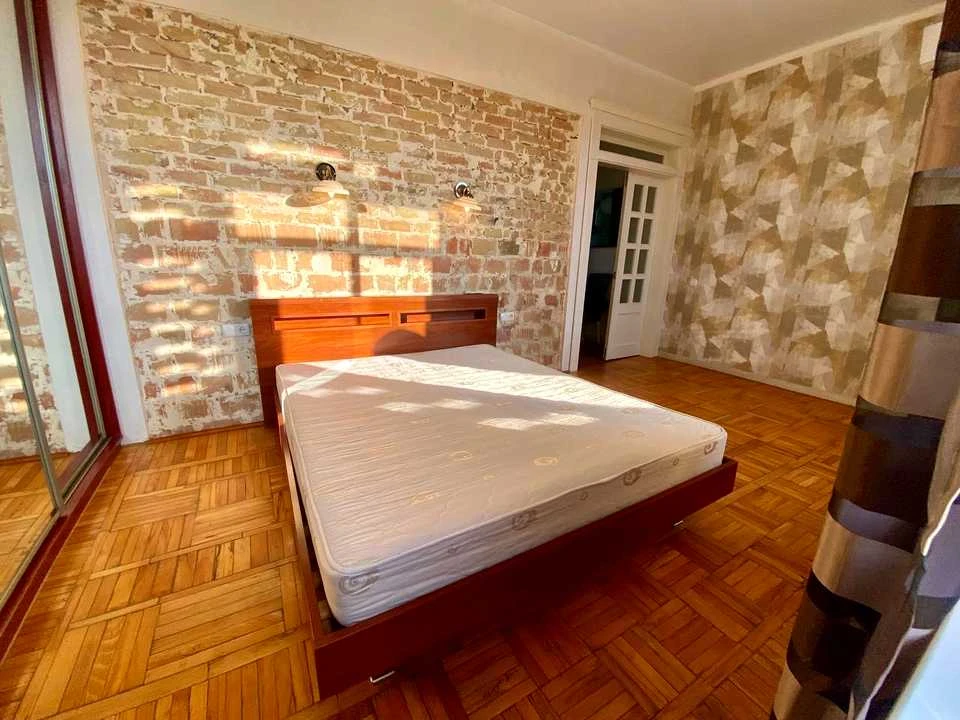 Квартира. Киев, Леоніда Каденюка, проспект