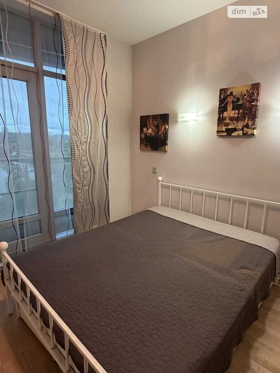 Rent of a view apartment in residential complex "Riviera Riverside"